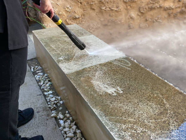 Best Commercial Pressure Washing  in Garden City, MI
